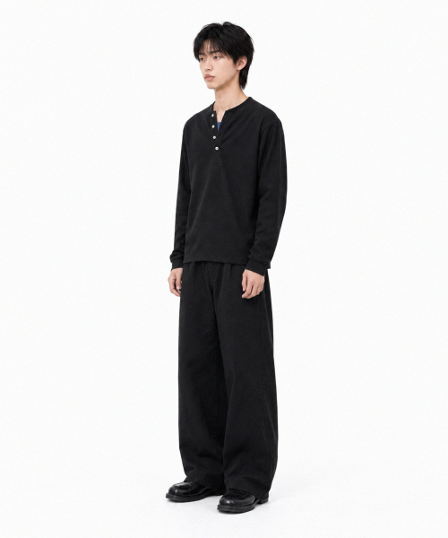 SIGNATURE（シグネチャ）の「ソフトタッチ ヘンリーネック ロングスリーブ ニット[ブラック]（ニット/セーター・レディース・その他・MEDIUM/LARGE）」の9枚目の写真
