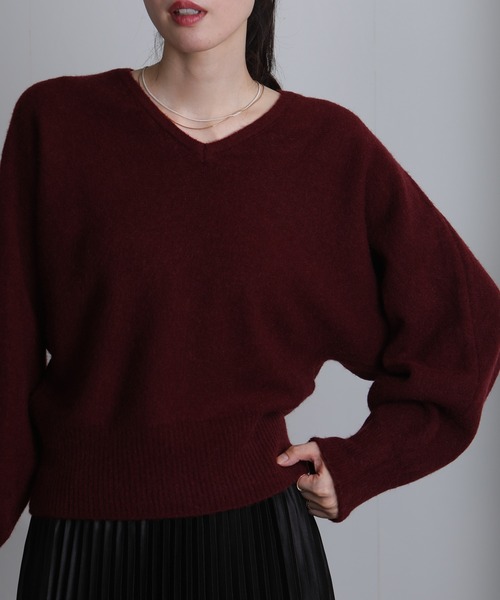 Seop（セオピ）の「Vネックもっちり肌触りの ゆったりシルエット リラックスニット（ニット/セーター・レディース・ブラック/アイボリー/グレー/ワインレッド/ベージュ・M）」の22枚目の写真
