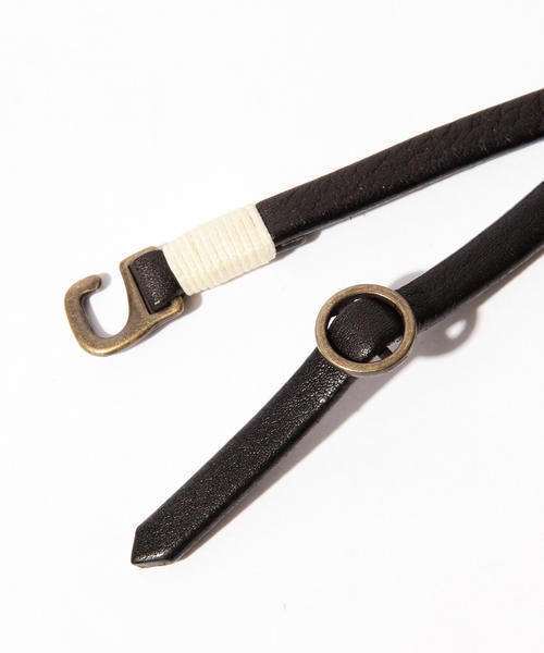 BEAMS(ビームス)の「BEAMS / 栃木レザー2重巻ブレス(ブレスレット・メンズ・ブラック/ブラウン/レッド・ONE SIZE)」の5枚目の写真