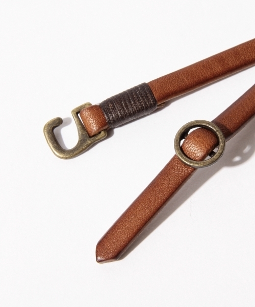 BEAMS(ビームス)の「BEAMS / 栃木レザー2重巻ブレス(ブレスレット・メンズ・ブラック/ブラウン/レッド・ONE SIZE)」の10枚目の写真