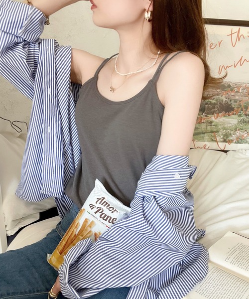 classicalelf（クラシカルエルフ）の「お洒落レディのマストアイテム。ダブルストラップカップ付キャミ（キャミソール・レディース・グレイッシュベージュ/ブラック/カーキ/オフホワイト/杢グレー/チャコールグレー/ネイビー/グレイッシュブルー/モスグリーン/ベージュ/イエロー/ピンク/ホワイト・LARGE/MEDIUM/XX-LARGE/X-LARGE/XXX-LARGE/SMALL）」の4枚目の写真