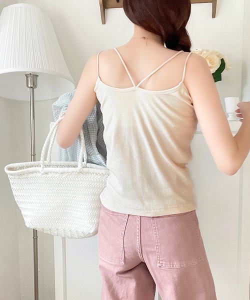 classicalelf（クラシカルエルフ）の「お洒落レディのマストアイテム。ダブルストラップカップ付キャミ（キャミソール・レディース・グレイッシュベージュ/ブラック/カーキ/オフホワイト/杢グレー/チャコールグレー/ネイビー/グレイッシュブルー/モスグリーン/ベージュ/イエロー/ピンク/ホワイト・LARGE/MEDIUM/XX-LARGE/X-LARGE/XXX-LARGE/SMALL）」の20枚目の写真