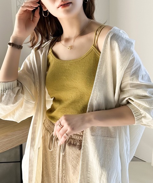 classicalelf（クラシカルエルフ）の「お洒落レディのマストアイテム。ダブルストラップカップ付キャミ（キャミソール・レディース・グレイッシュベージュ/ブラック/カーキ/オフホワイト/杢グレー/チャコールグレー/ネイビー/グレイッシュブルー/モスグリーン/ベージュ/イエロー/ピンク/ホワイト・LARGE/MEDIUM/XX-LARGE/X-LARGE/XXX-LARGE/SMALL）」の14枚目の写真