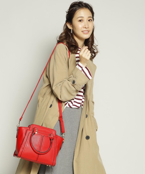 PLAIN CLOTHING（プレーンクロージング）の「クラシックモード2wayショルダーバッグ【PLAIN CLOTHING】（ショルダーバッグ・レディース・ベージュ/レッド/グレー/ブラック/ネイビー・FREE）」の5枚目の写真