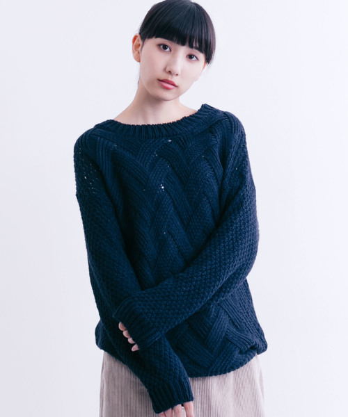 MERLOT（メルロー）の「ビッグケーブルニットプルオーバー6274（ニット/セーター・レディース・ベージュ/ネイビー/グレー/カーキ・FREE）」の4枚目の写真