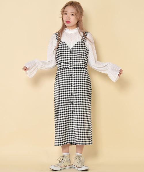 w closet(ダブルクローゼット)の「ギンガムチェックナローシルエットワンピース(ワンピース・レディース・ホワイト×ブラック/ホワイト×ブルー・FREE)」の2枚目の写真