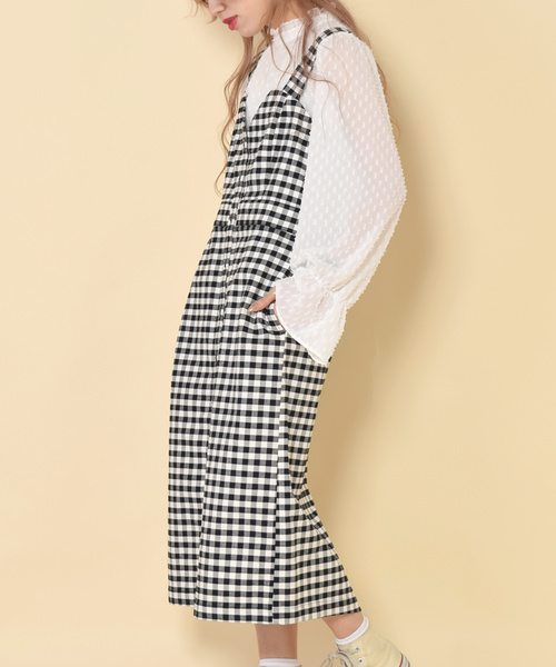 w closet(ダブルクローゼット)の「ギンガムチェックナローシルエットワンピース(ワンピース・レディース・ホワイト×ブラック/ホワイト×ブルー・FREE)」の19枚目の写真