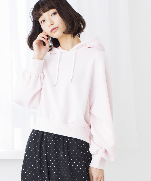 WEGO（ウィゴー）の「WEGO/デイリーショートパーカー（パーカー・レディース・サックスブルー/ホワイト/ライトピンク/レッド/杢グレー/ブラック・FREE）」の5枚目の写真