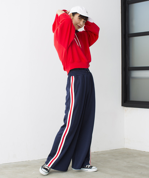 WEGO（ウィゴー）の「WEGO/デイリーショートパーカー（パーカー・レディース・サックスブルー/ホワイト/ライトピンク/レッド/杢グレー/ブラック・FREE）」の17枚目の写真