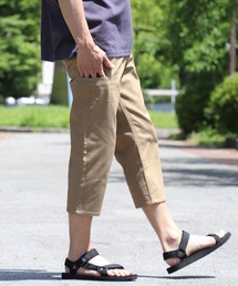 ストレッチクロップドパンツ