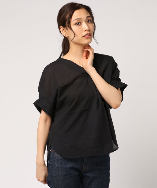 earth music&ecology（アースミュージックアンドエコロジー）の「コットンボイルスキッパーシャツ（シャツ/ブラウス・レディース・ブラック/レッド/カーキ/オフホワイト/マスタード/ネイビー・FREE）」の2枚目の写真