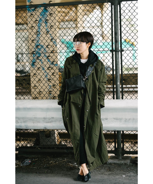 LIPSTAR（リップスター）の「【Edie Tokyo】メッシュワンショルダーバッグ（ショルダーバッグ・レディース・ブラック/ネイビー・M）」の7枚目の写真