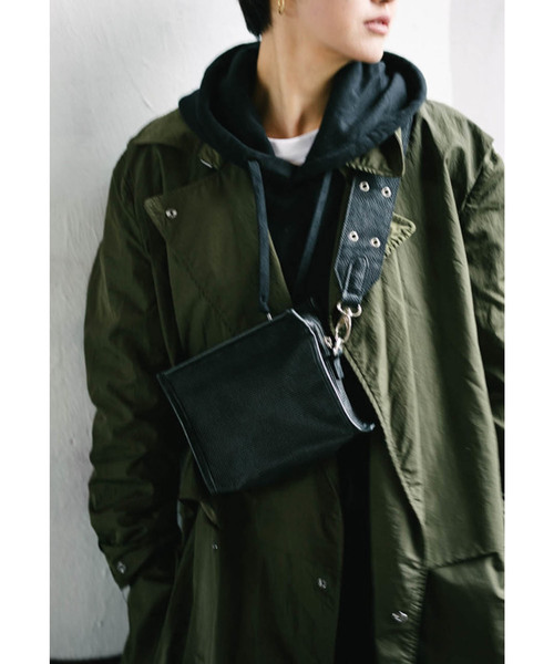 LIPSTAR（リップスター）の「【Edie Tokyo】メッシュワンショルダーバッグ（ショルダーバッグ・レディース・ブラック/ネイビー・M）」の9枚目の写真