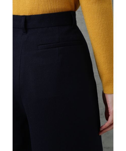 NATURAL BEAUTY BASIC（ナチュラルビューティーベーシック）の「【Oggi 11月号掲載】60/2ハイカウントサキソニーワイドPN（その他パンツ・レディース・ベージュ/ネイビー/グレー・SMALL/MEDIUM/X-SMALL）」の11枚目の写真