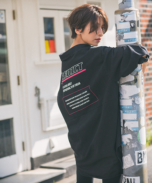 VENCEEXCHANGE（ヴァンスエクスチェンジ）の「バックプリントシャツ（シャツ/ブラウス・レディース・ブラック/ベージュ/ダークオリーブ・M）」の2枚目の写真