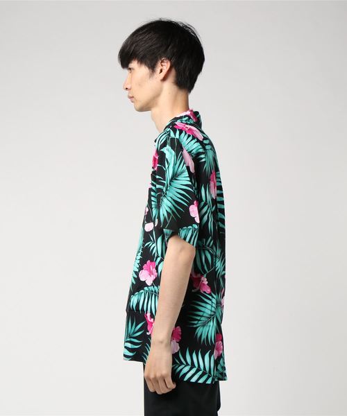 FTC（エフティーシー）の「FLORAL RAYON SHIRT（シャツ/ブラウス・メンズ・ホワイト/ブラック・MEDIUM/LARGE/X-LARGE/SMALL）」の3枚目の写真