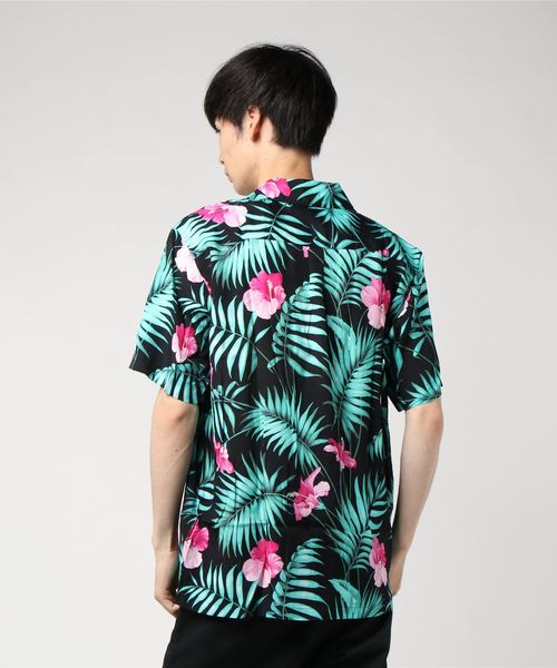 FTC（エフティーシー）の「FLORAL RAYON SHIRT（シャツ/ブラウス・メンズ・ホワイト/ブラック・MEDIUM/LARGE/X-LARGE/SMALL）」の4枚目の写真