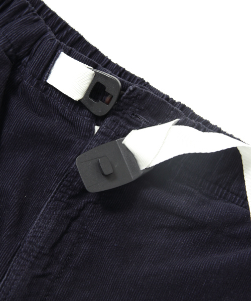 URBAN RESEARCH DOORS MENS（アーバンリサーチ ドアーズ メンズ）の「GRAMICCI x DOORS　別注NN-SHORTS（その他パンツ・メンズ・オフホワイト/グリーン/ネイビー/ロイヤルブルー/キャメル・LARGE/SMALL/MEDIUM）」の6枚目の写真