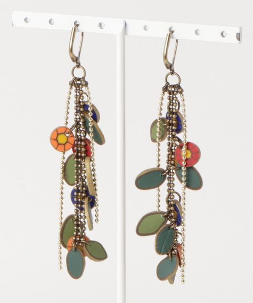 tone(トーン)の「【macree】macreeお花畑ピアス(ピアス(両耳用)・レディース・ピンク/その他1・FREE)」の3枚目の写真