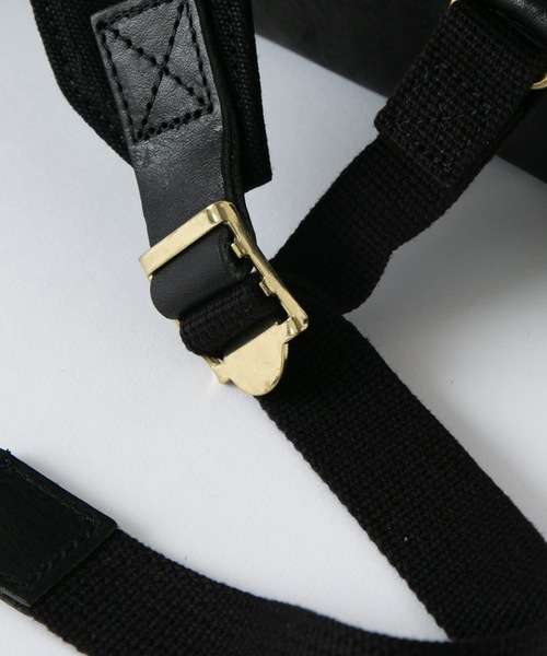 Butler Verner Sails(バトラーヴァーナーセイルス)の「オイルレザーミリタリーリュック(バックパック/リュック・メンズ・キナリ/ブラック/ベージュ・FREE)」の12枚目の写真