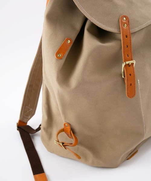 Butler Verner Sails(バトラーヴァーナーセイルス)の「オイルレザーミリタリーリュック(バックパック/リュック・メンズ・キナリ/ブラック/ベージュ・FREE)」の18枚目の写真