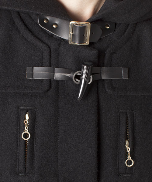 NANO universe(ナノユニバース)の「ハードメルトンショートダッフルコート(ダッフルコート・レディース・ブラック/ベージュ/ネイビー・36/38)」の7枚目の写真