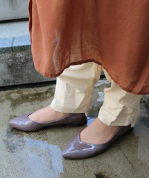【防水】撥水レインストレッチエナメルVカットパンプス【MADE IN JAPAN】