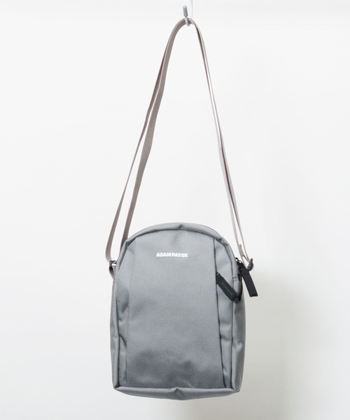 ADAM PATEK(アダムパテック)の「ADAM PATEK / 【ARBOR】MINI SHOULDER BAG ( AMPK-B048 )(ショルダーバッグ・メンズ・ブラック/グレー・ONESIZE)」の4枚目の写真