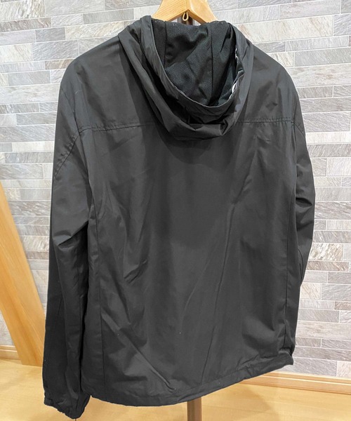 Calvin Klein（カルバン・クライン）の「Water Resistant 切替