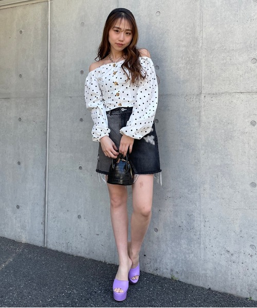 SPIRALGIRL（スパイラルガール）の「バイカラーデニムミニスカート（デニムスカート・レディース・ブラック/ブルー・SMALL/MEDIUM）」の13枚目の写真