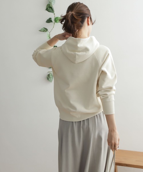 URBAN RESEARCH DOORS（アーバンリサーチドアーズ）の「スウェットフーデットプルオーバー（スウェット・レディース・ネイビー/イエロー/アイボリー・ONE）」の15枚目の写真