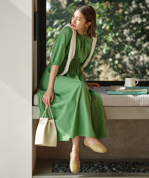 バックオープンボリュームスリーブワンピース