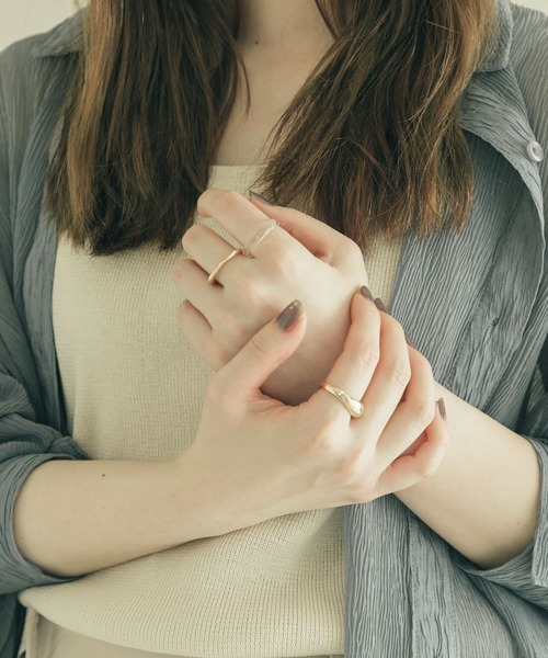 SMELLY（スメリー）の「3セットリング（リング・レディース・ゴールド・-）」の4枚目の写真