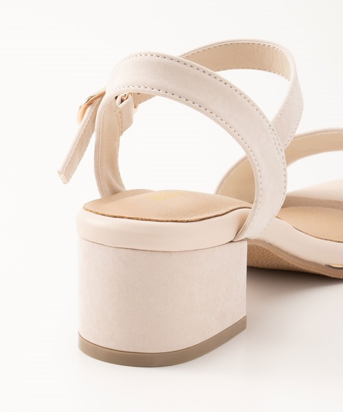 Honeys(ハニーズ)の「スクエアトゥサンダル(サンダル・レディース・ブラック/ベージュ/ブルー・S/L/M)」の10枚目の写真