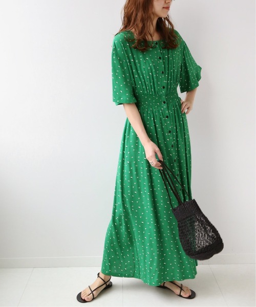 JOURNAL STANDARD relume（ジャーナルスタンダード　レリューム）の「レーヨンフラワープリントスクエアネックワンピース◆（ワンピース・レディース・ブラック/グリーン・FREE）」の6枚目の写真