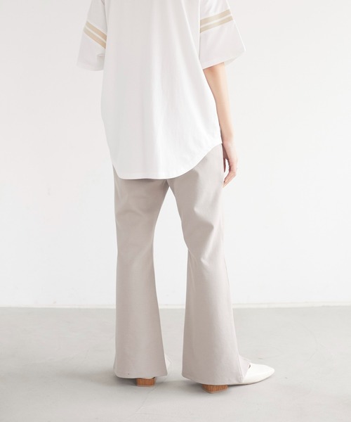 CRAFT STANDARD BOUTIQUE（クラフトスタンダードブティック）の「フロントスリットフレアパンツ　＊◇（スラックス・レディース・ベージュ/イエロー/ブルー系その他7/ブラック・M/L）」の22枚目の写真