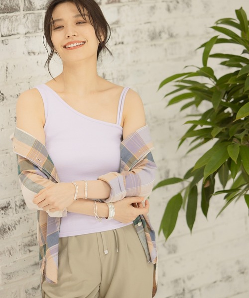 BAYFLOW（ベイフロー）の「ワンショルダータンク（タンクトップ・レディース・ホワイト/ベージュ/ラベンダー/チャコール・FREE）」の4枚目の写真