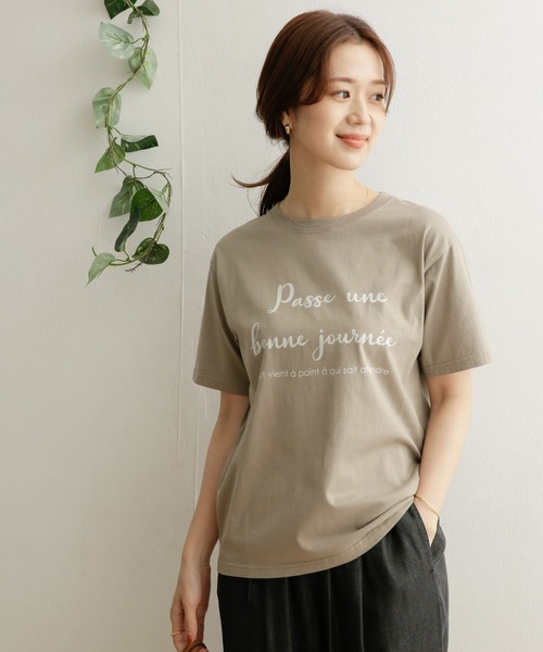 URBAN RESEARCH DOORS（アーバンリサーチドアーズ）の「Passe uneプリントTシャツ（Tシャツ/カットソー・レディース・グレー/オフホワイト/ブラック・ONE）」の6枚目の写真