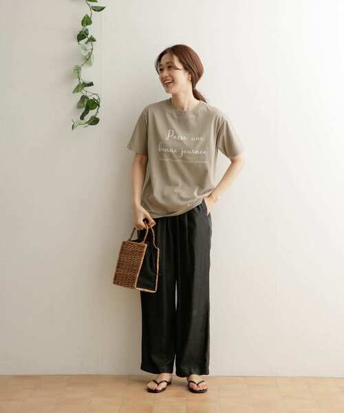 URBAN RESEARCH DOORS（アーバンリサーチドアーズ）の「Passe uneプリントTシャツ（Tシャツ/カットソー・レディース・グレー/オフホワイト/ブラック・ONE）」の7枚目の写真