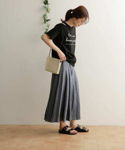 URBAN RESEARCH DOORS（アーバンリサーチドアーズ）の「Passe uneプリントTシャツ（Tシャツ/カットソー・レディース・グレー/オフホワイト/ブラック・ONE）」の13枚目の写真