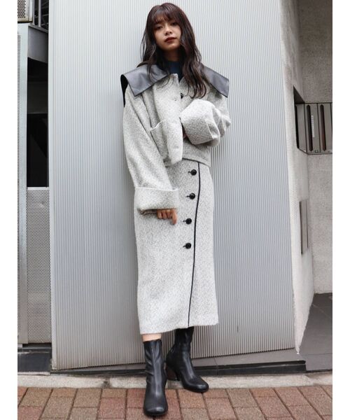 MURUA（ムルーア）の「レザーパイピングタイトスカート（スカート・レディース・アイボリー/ブラック/オレンジ・1/2）」の9枚目の写真