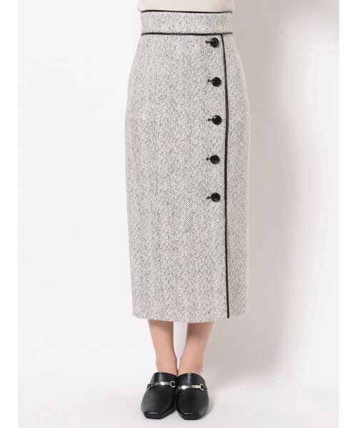 MURUA（ムルーア）の「レザーパイピングタイトスカート（スカート・レディース・アイボリー/ブラック/オレンジ・1/2）」の19枚目の写真