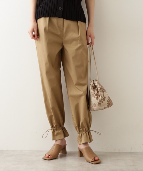 NATURAL BEAUTY BASIC（ナチュラルビューティーベーシック）の「ドロストヘムパンツ/0171230870（その他パンツ・レディース・ベージュ/カーキ・SMALL/MEDIUM）」の2枚目の写真