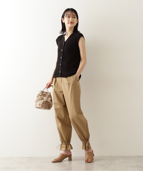 NATURAL BEAUTY BASIC（ナチュラルビューティーベーシック）の「ドロストヘムパンツ/0171230870（その他パンツ・レディース・ベージュ/カーキ・SMALL/MEDIUM）」の13枚目の写真