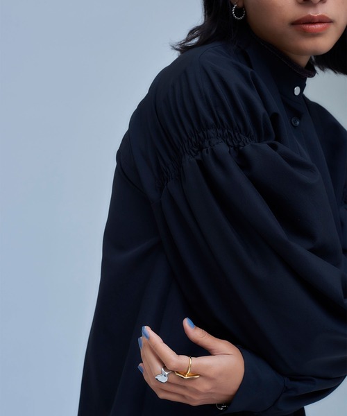 UNITED TOKYO（ユナイテッドトウキョウ）の「エアドライボリュームブラウス（シャツ/ブラウス・レディース・ブラック/オフホワイト・FREE）」の13枚目の写真