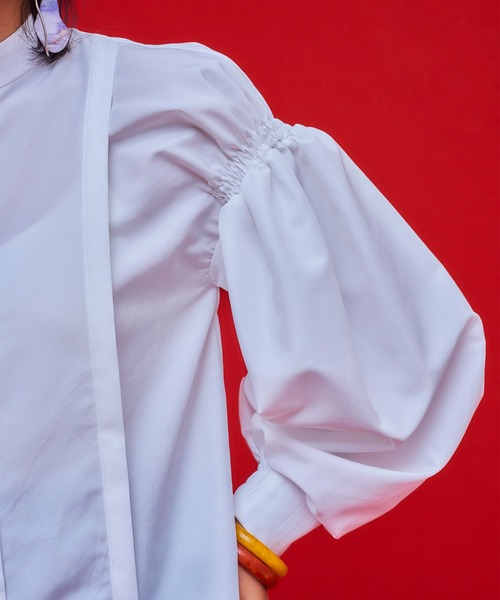 UNITED TOKYO（ユナイテッドトウキョウ）の「エアドライボリュームブラウス（シャツ/ブラウス・レディース・ブラック/オフホワイト・FREE）」の19枚目の写真