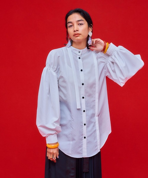 UNITED TOKYO（ユナイテッドトウキョウ）の「エアドライボリュームブラウス（シャツ/ブラウス・レディース・ブラック/オフホワイト・FREE）」の16枚目の写真