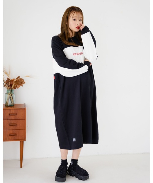 MILKFED.（ミルクフェド）の「BICOLOR DRESS（ワンピース・レディース・ライトブルー/ブラック/ベージュ・ONE SIZE）」の13枚目の写真