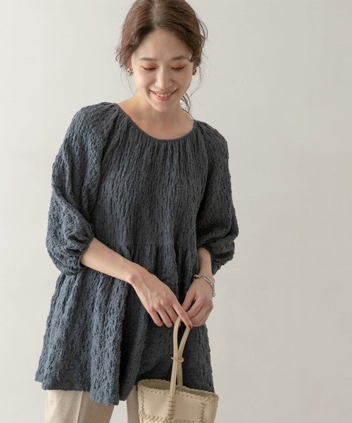 F by ROSSO（エフバイロッソ）の「F by ROSSO　ふくれギャザーカットチュニック（チュニック・レディース・オフホワイト/ライトグレー/ネイビー・FREE）」の11枚目の写真