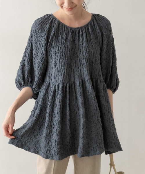 F by ROSSO（エフバイロッソ）の「F by ROSSO　ふくれギャザーカットチュニック（チュニック・レディース・オフホワイト/ライトグレー/ネイビー・FREE）」の7枚目の写真